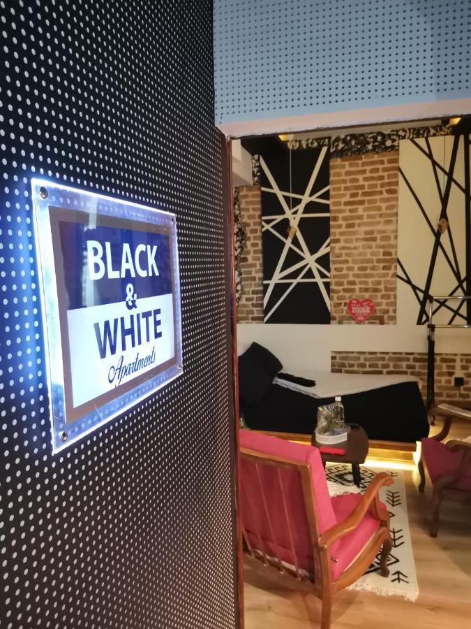 Studio Apartman Black & White Centar Sarajevo Free Parking Eksteriør bilde