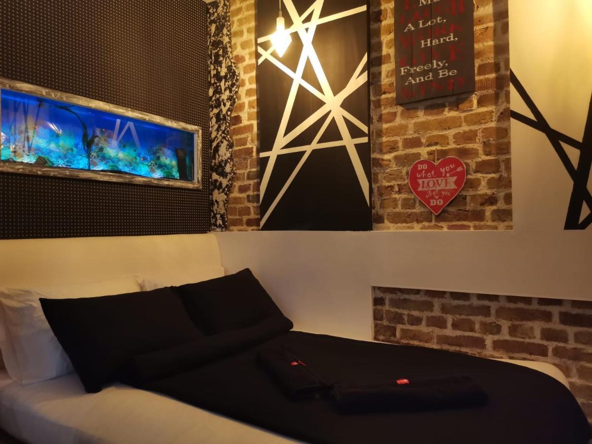 Studio Apartman Black & White Centar Sarajevo Free Parking Eksteriør bilde