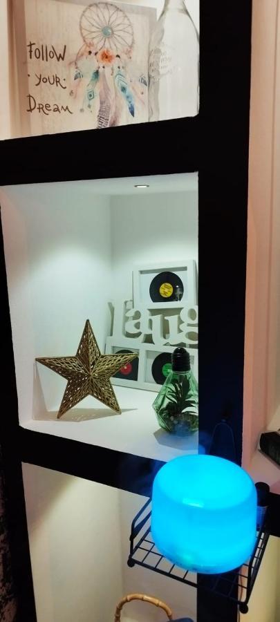 Studio Apartman Black & White Centar Sarajevo Free Parking Eksteriør bilde