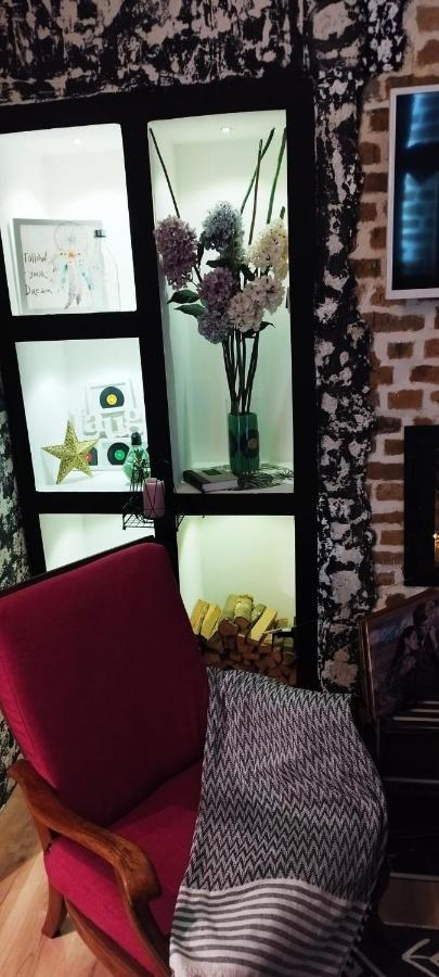 Studio Apartman Black & White Centar Sarajevo Free Parking Eksteriør bilde